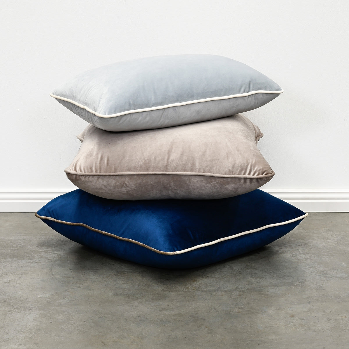 Nougat - Velvet Cushion - 55 X 55